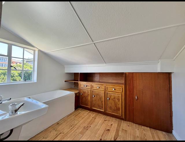 4 BEDROOM HOUSE FOR SALE IN FERREIRA TOWN
